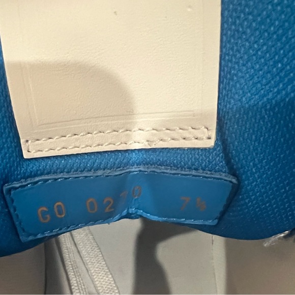 Louis Vuitton Trainer Azur - Picture 10 of 11